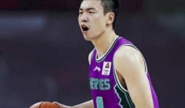 山大后卫爆料最新消息,最新内幕揭秘，球队动态大起底